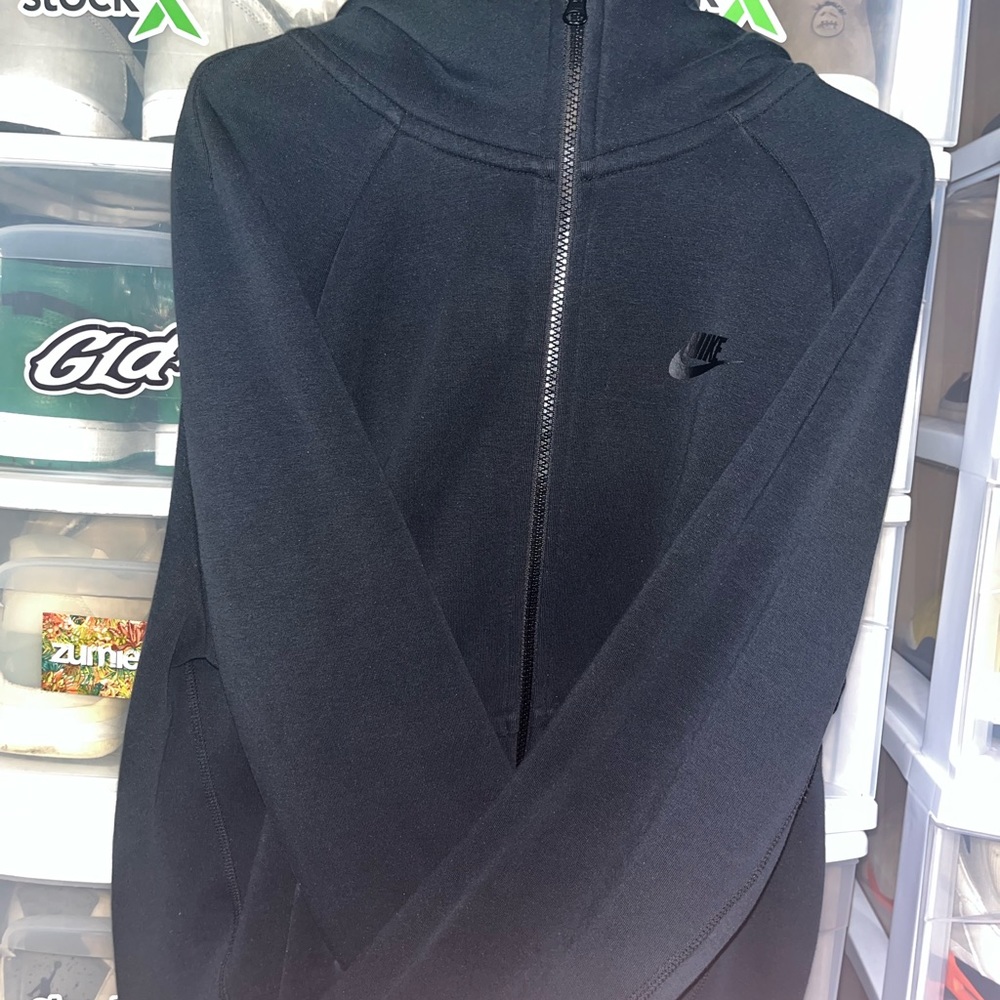 Nike Tech Fleece Hoodie (old season) (mens M)